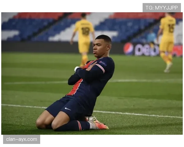 哈兰德高位压迫激活球队反击，进攻火力全开闪耀全场